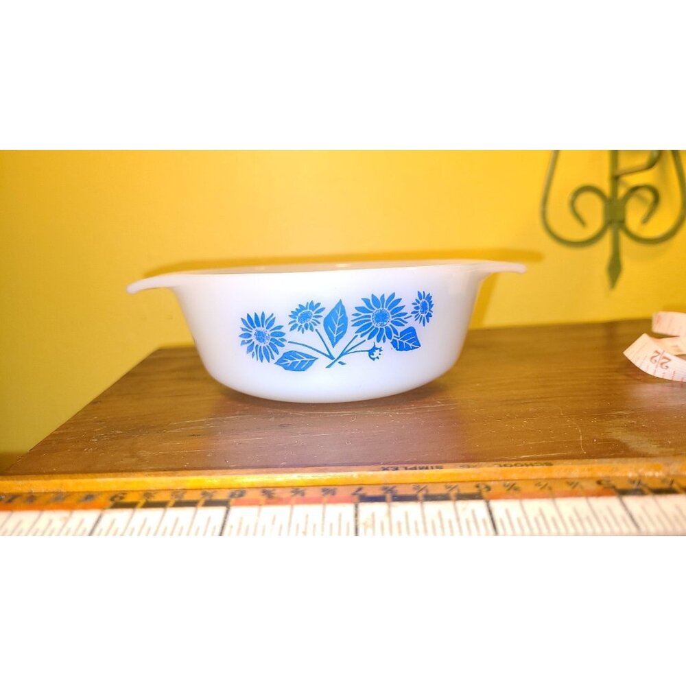 Free ship Anchor Hocking, Fire King  Blue Cornflower